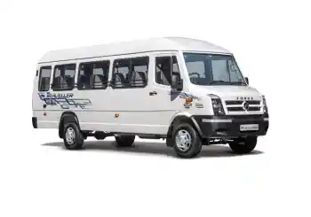 17 Seater Tempo Traveller