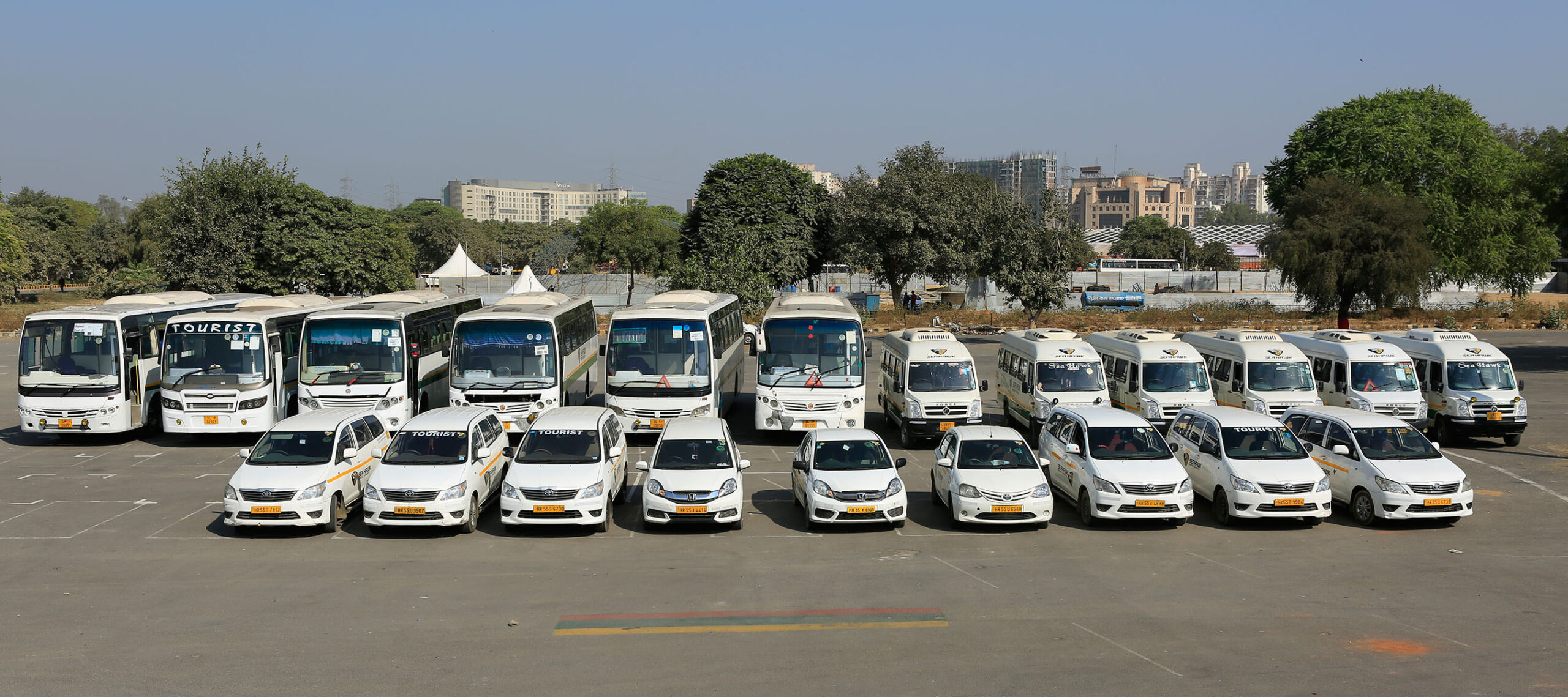 Travelling in Style: Luxury Cab Options for Special Occasions